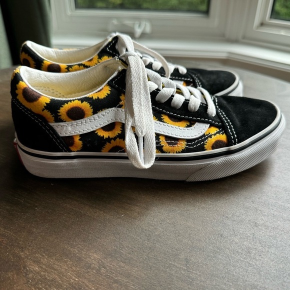 EUC‎ VANS Kids Old Skool Sneakers - Girls Size  2 - Picture 5 of 8